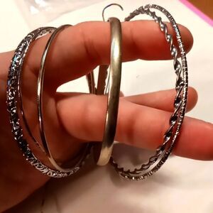 Set of 6 bangles